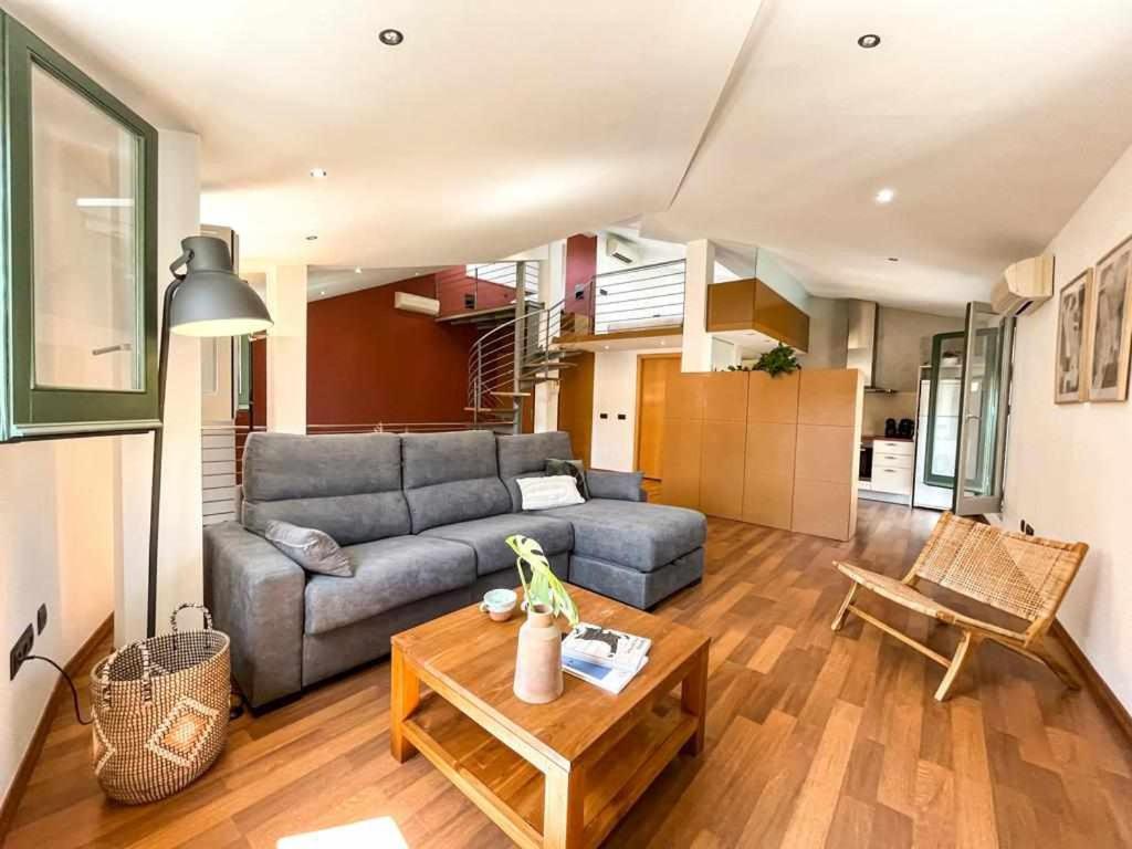 Loft Cort Reial Atico In The Heart Of The Old Town Apartment Girona Exterior photo
