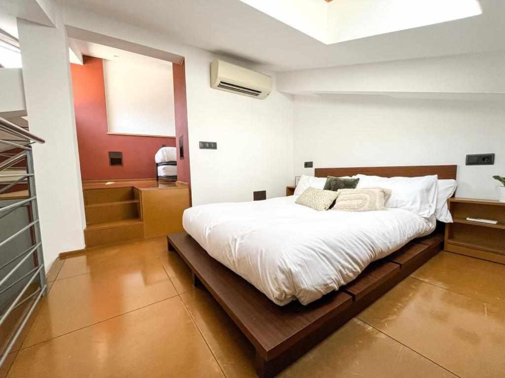 Loft Cort Reial Atico In The Heart Of The Old Town Apartment Girona Exterior photo
